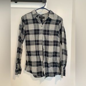 Women’s banana republic button down flannel